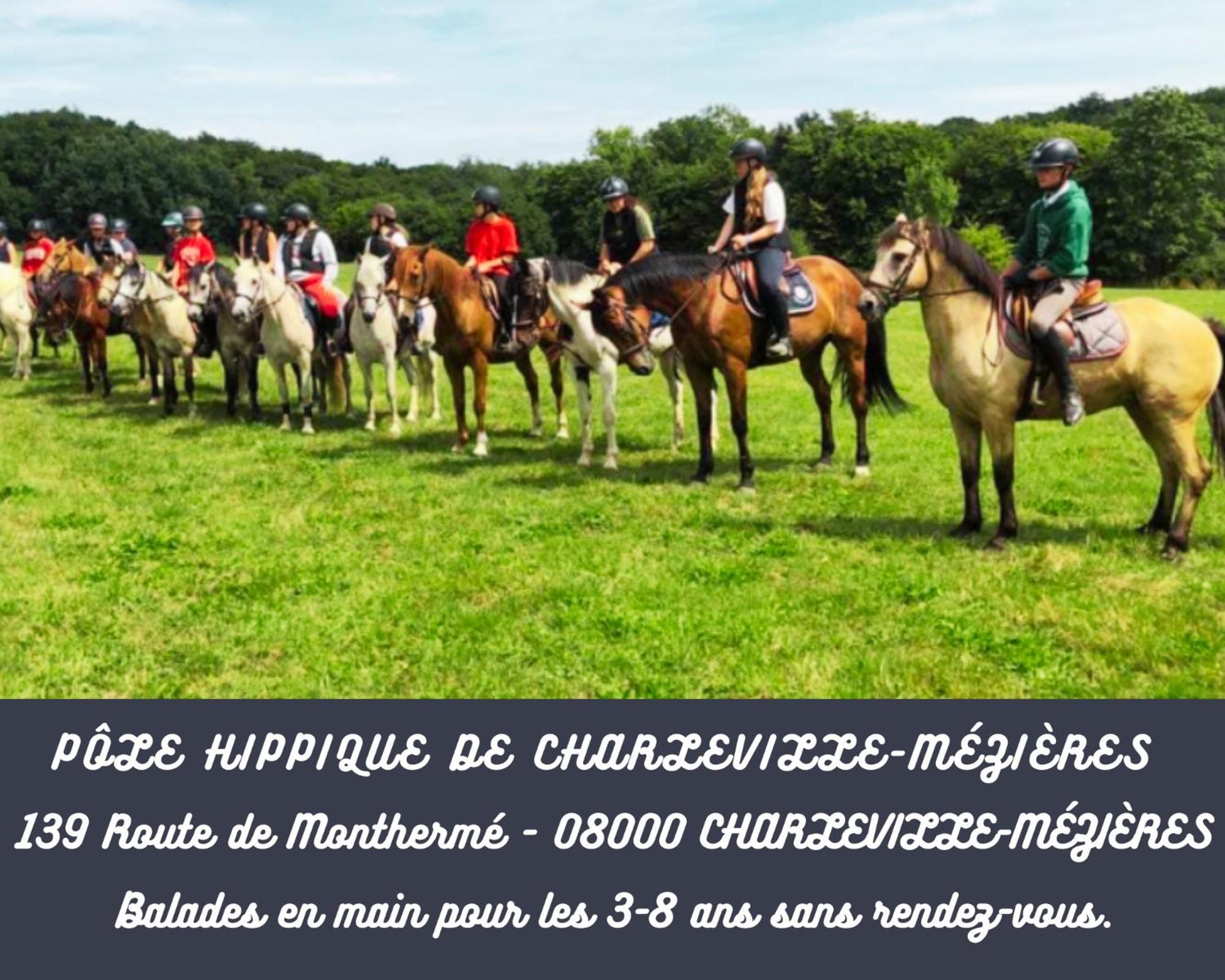 Charleville-Mezieres: Belle Vue Place Ducale ภายนอก รูปภาพ